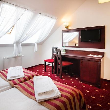 Hotel Platinum Hrubieszow Exteriör bild