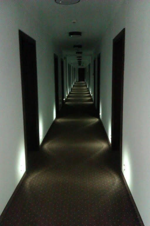 Hotel Platinum Hrubieszow Exteriör bild