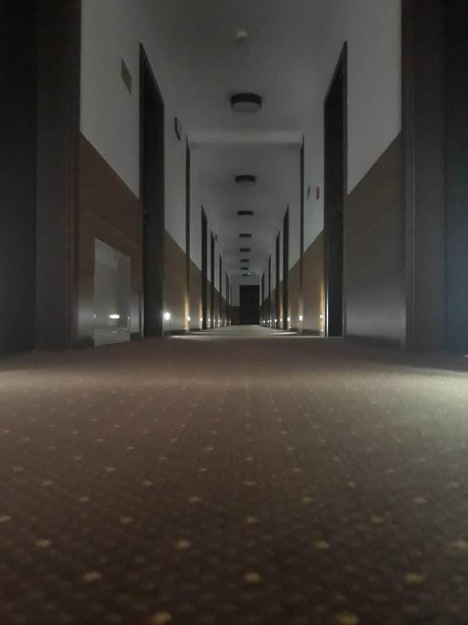 Hotel Platinum Hrubieszow Exteriör bild